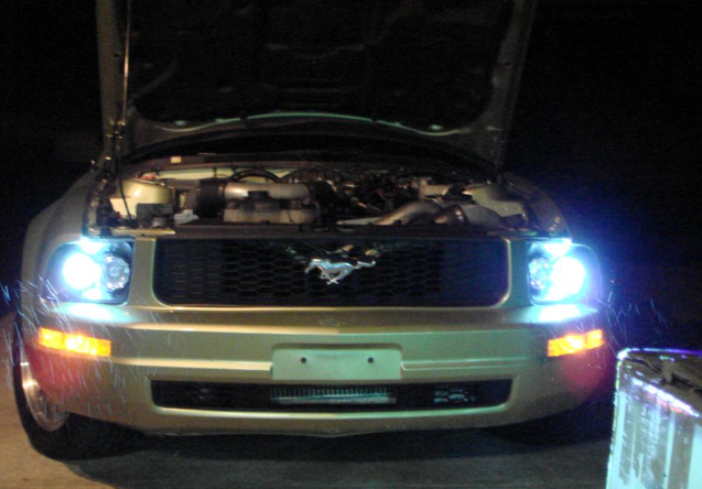 Faulty Socket Within HID Headlight Ford Mustang 2014